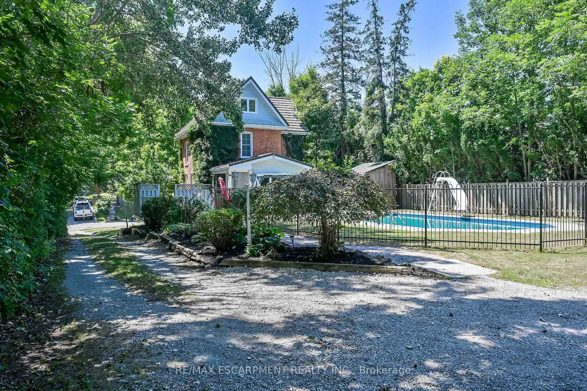 Photo 33 of 94 Sutherland Street W, Haldimand — HOMEH