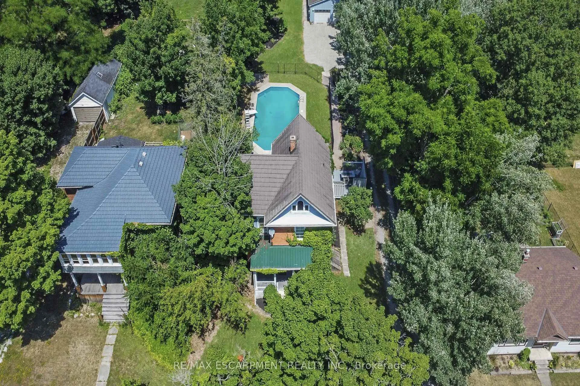 Photo 48 of 94 Sutherland Street W, Haldimand — HOMEH