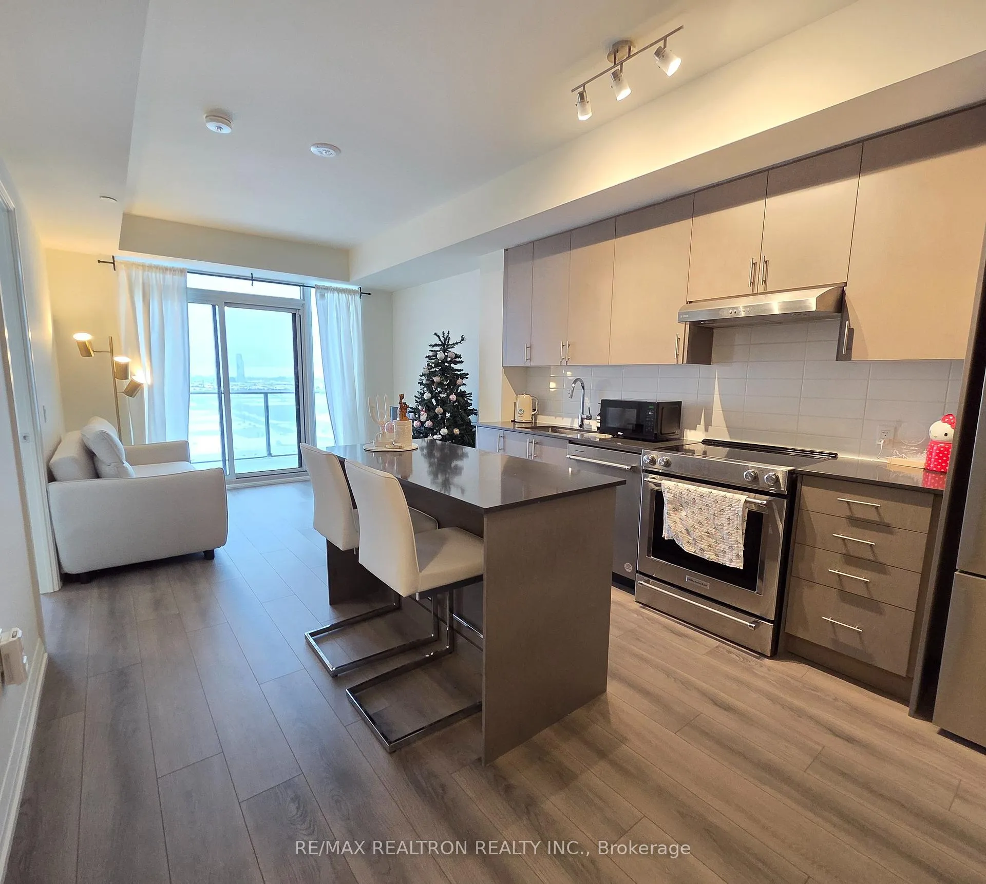 Photo 7 of Unit 1222, 8960 Jane Street, Vaughan, Vellore Village — HOMEH