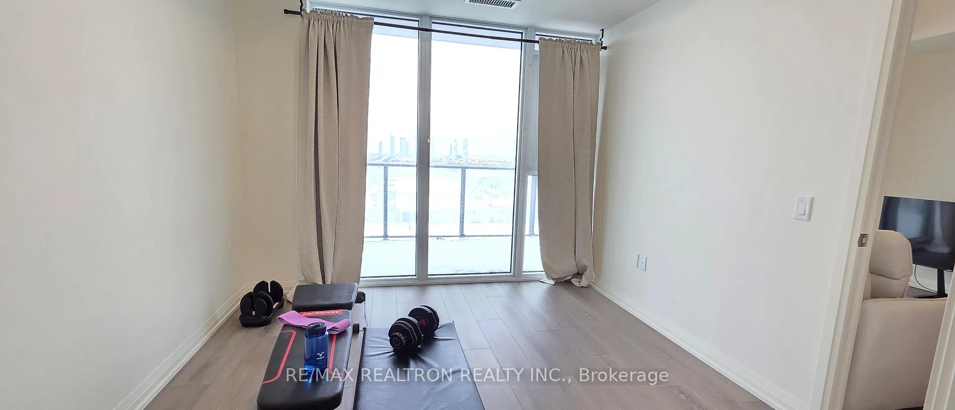 Photo 10 of Unit 1222, 8960 Jane Street, Vaughan, Vellore Village — HOMEH