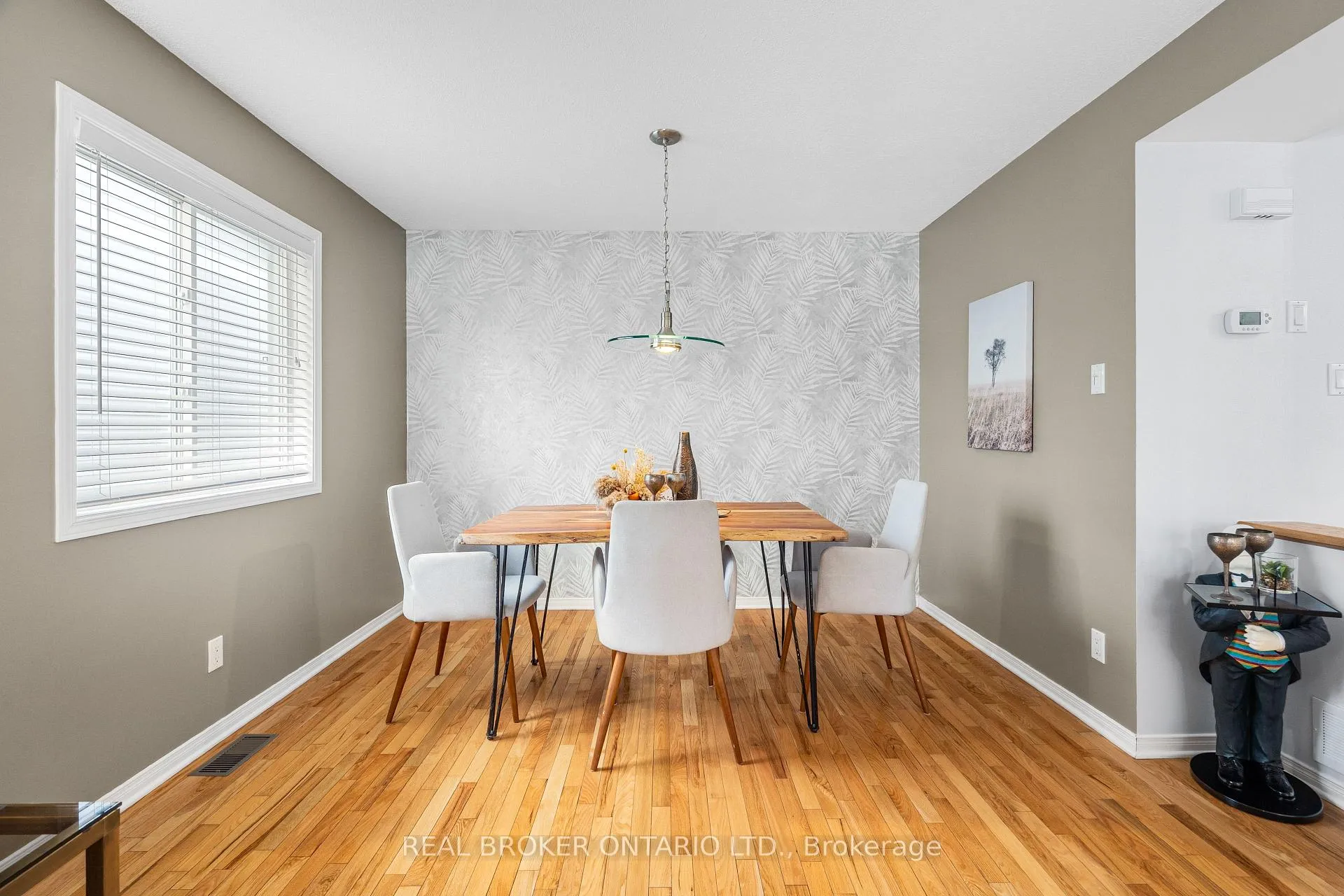 Photo 11 of 4 Totteridge Avenue, Ottawa, Barrhaven - Longfields — HOMEH