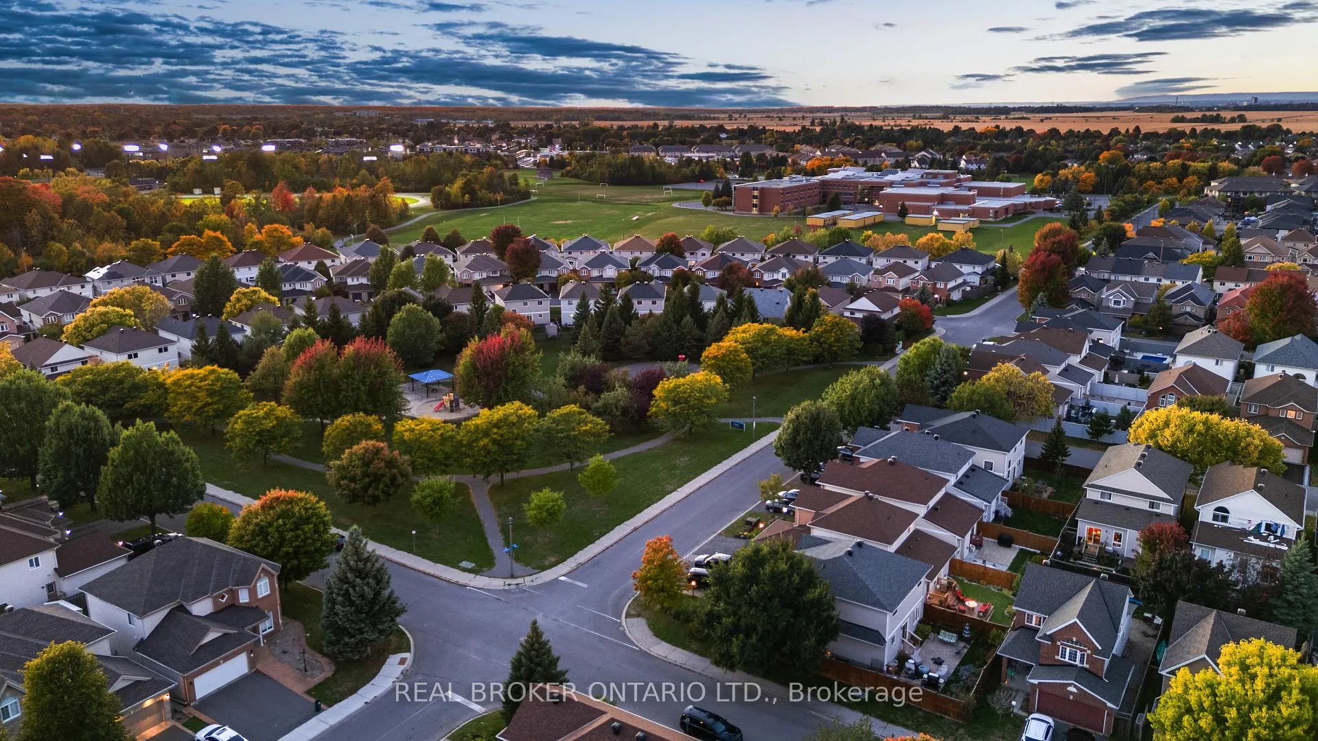 Photo 44 of 4 Totteridge Avenue, Ottawa, Barrhaven - Longfields — HOMEH
