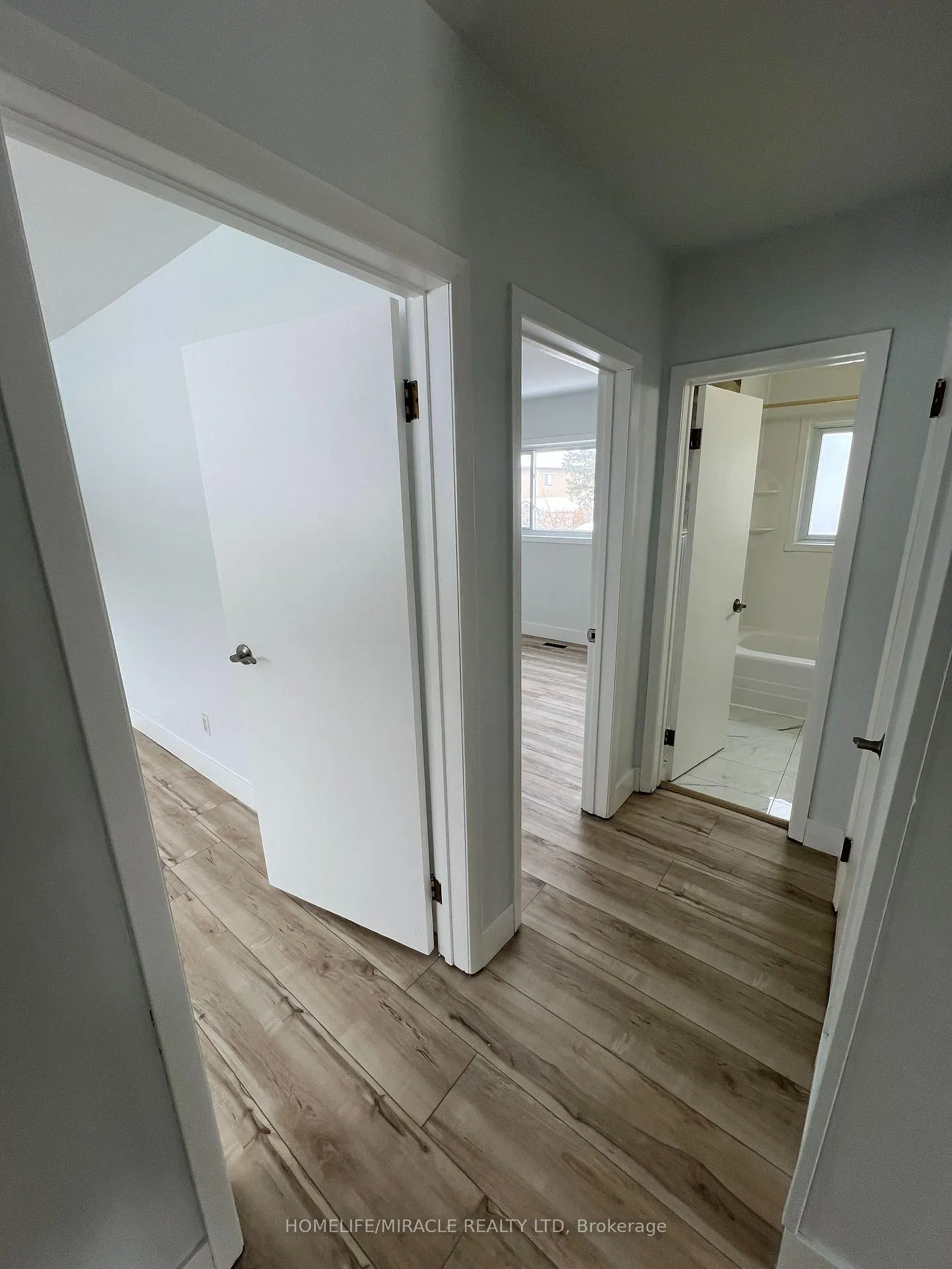 Photo 4 of Unit Unit 2, 270 Clifton Road, Kitchener — HOMEH