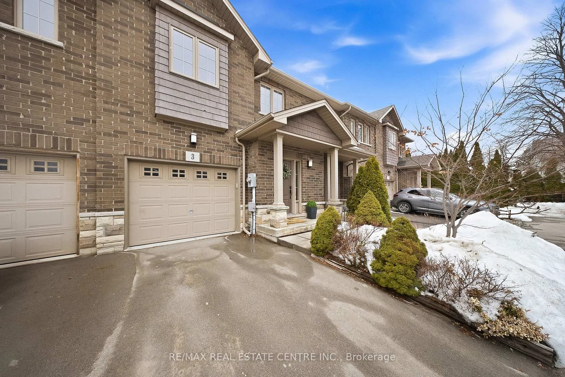 Photo 5 of Unit 3, 43 Kerman Avenue, Grimsby, Grimsby Beach — HOMEH