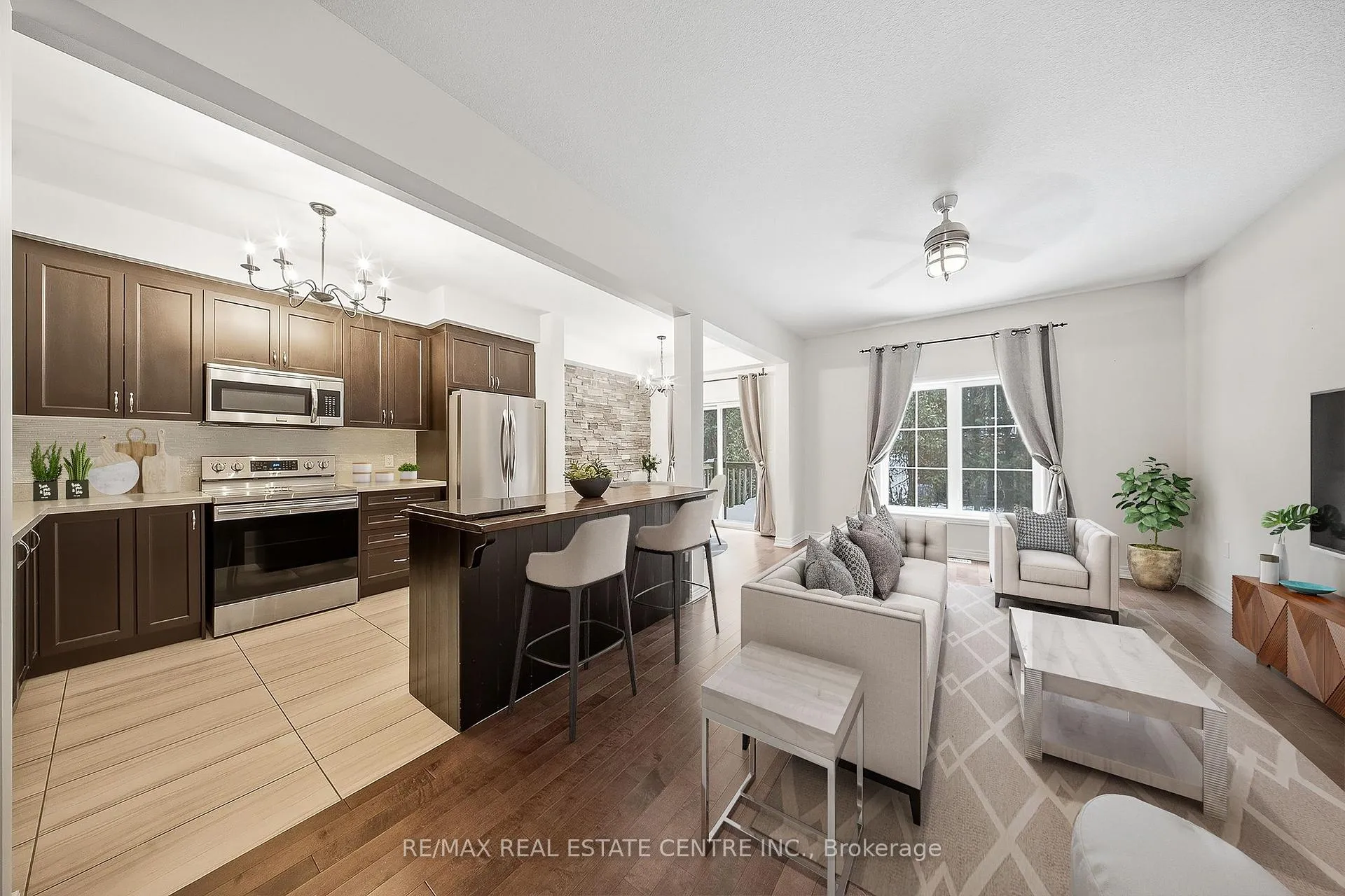Photo 12 of Unit 3, 43 Kerman Avenue, Grimsby, Grimsby Beach — HOMEH