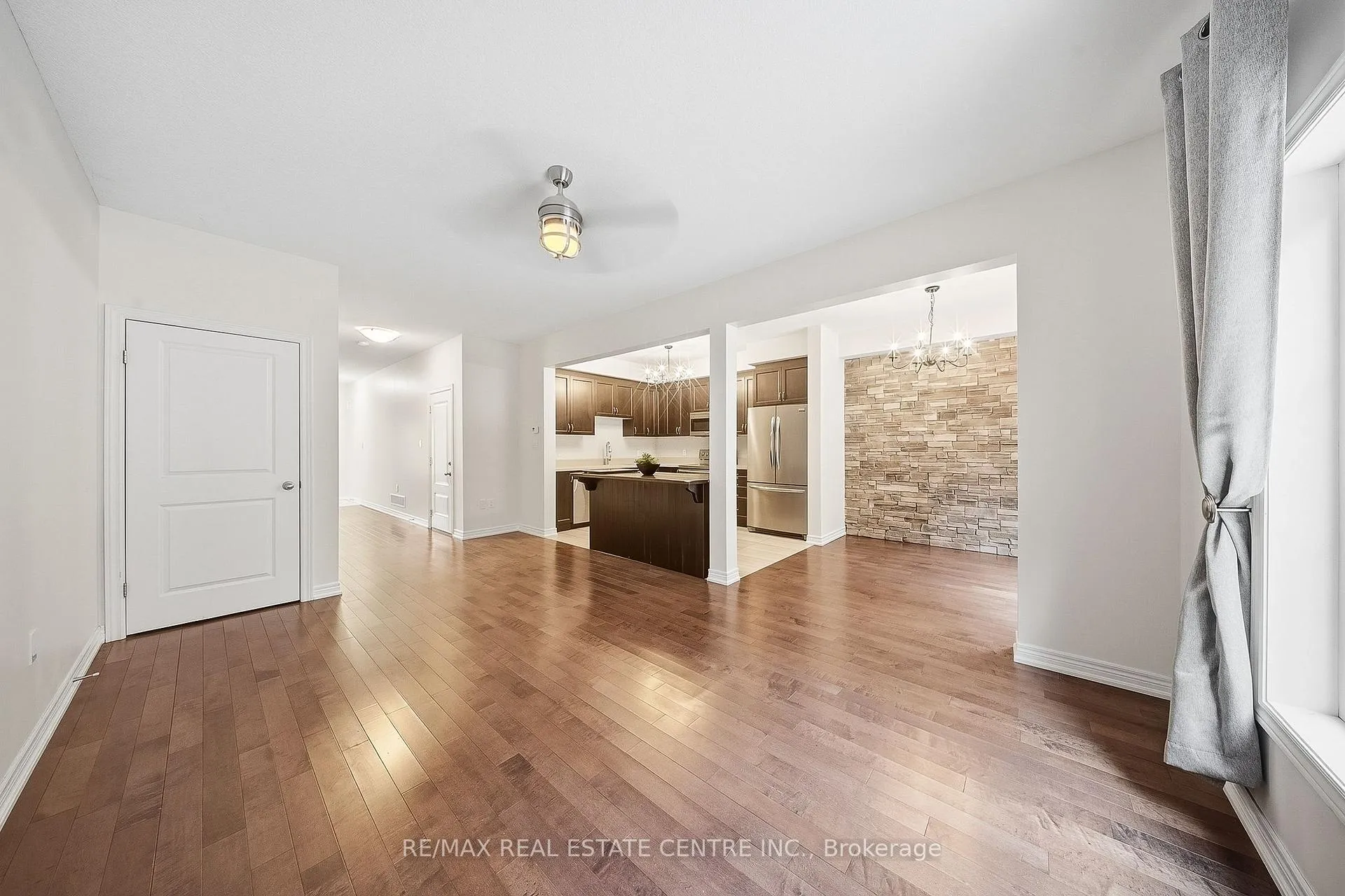 Photo 14 of Unit 3, 43 Kerman Avenue, Grimsby, Grimsby Beach — HOMEH