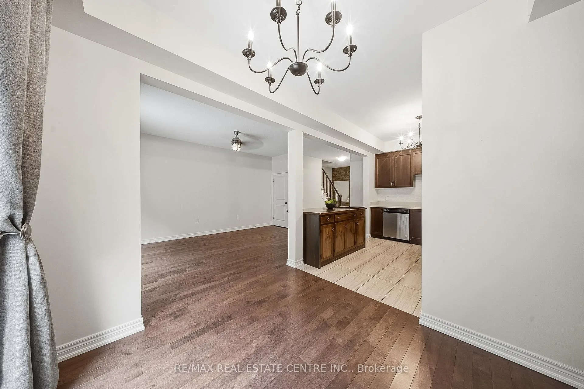 Photo 16 of Unit 3, 43 Kerman Avenue, Grimsby, Grimsby Beach — HOMEH