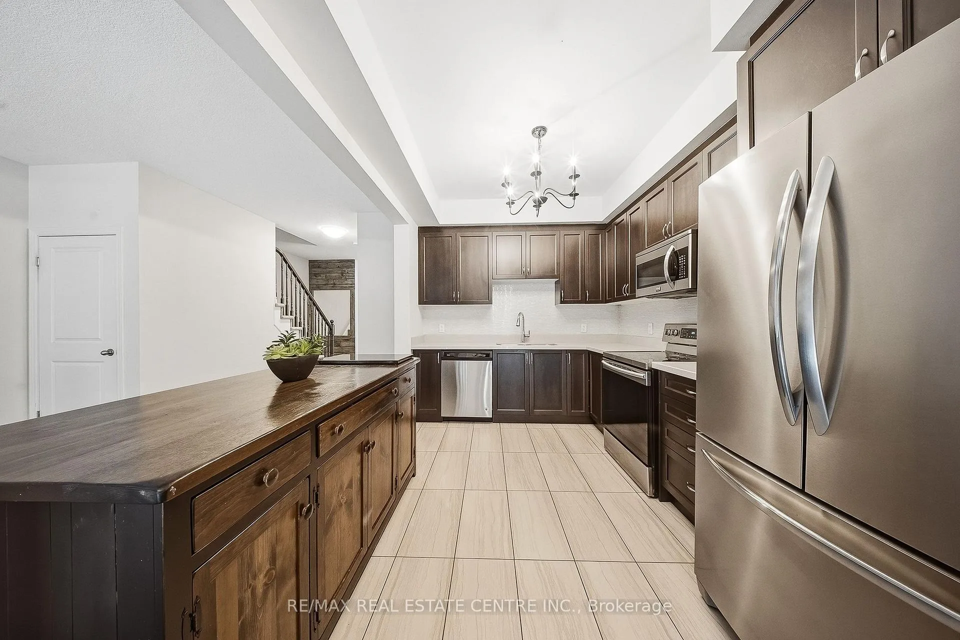 Photo 17 of Unit 3, 43 Kerman Avenue, Grimsby, Grimsby Beach — HOMEH