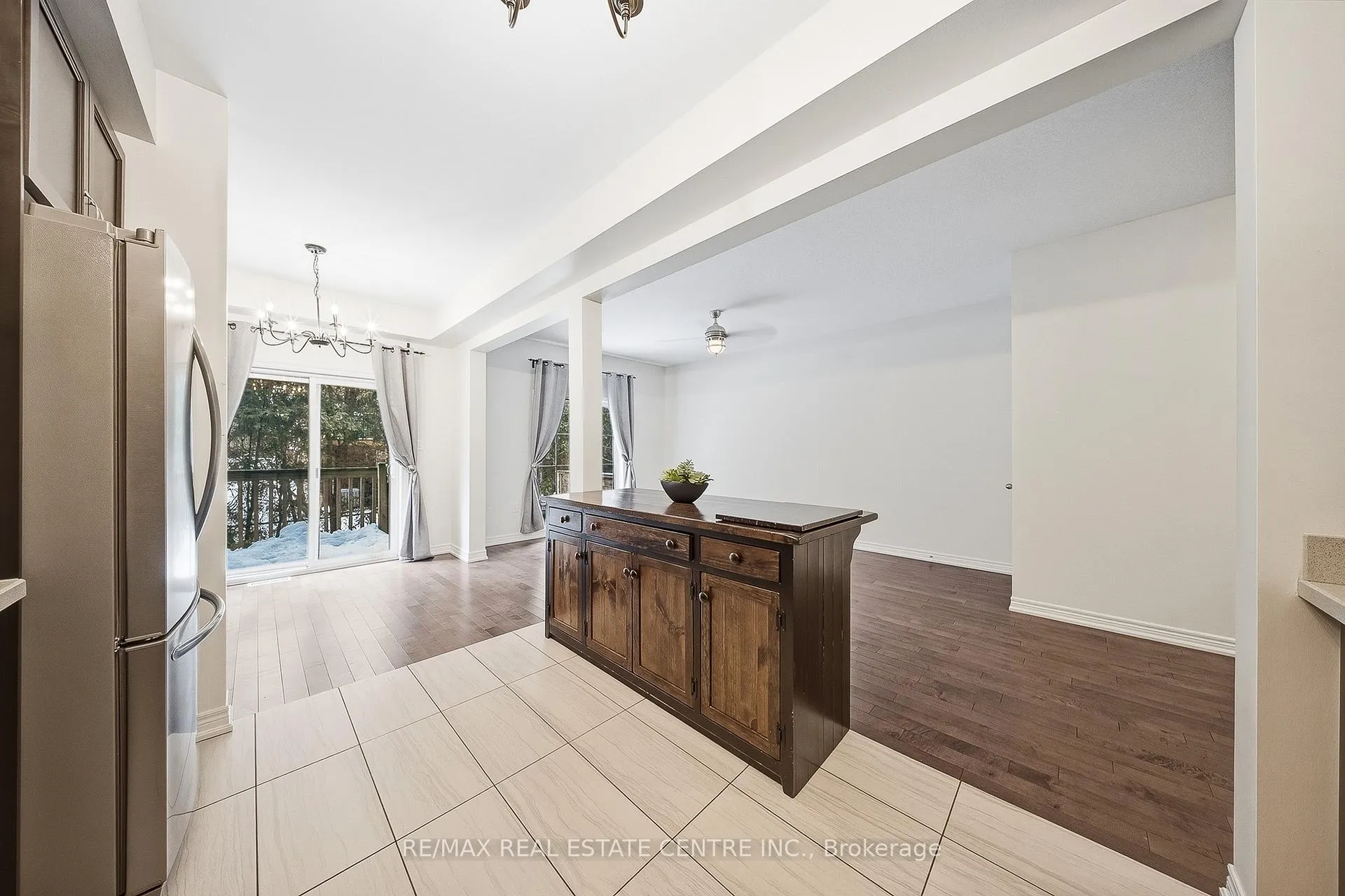 Photo 19 of Unit 3, 43 Kerman Avenue, Grimsby, Grimsby Beach — HOMEH