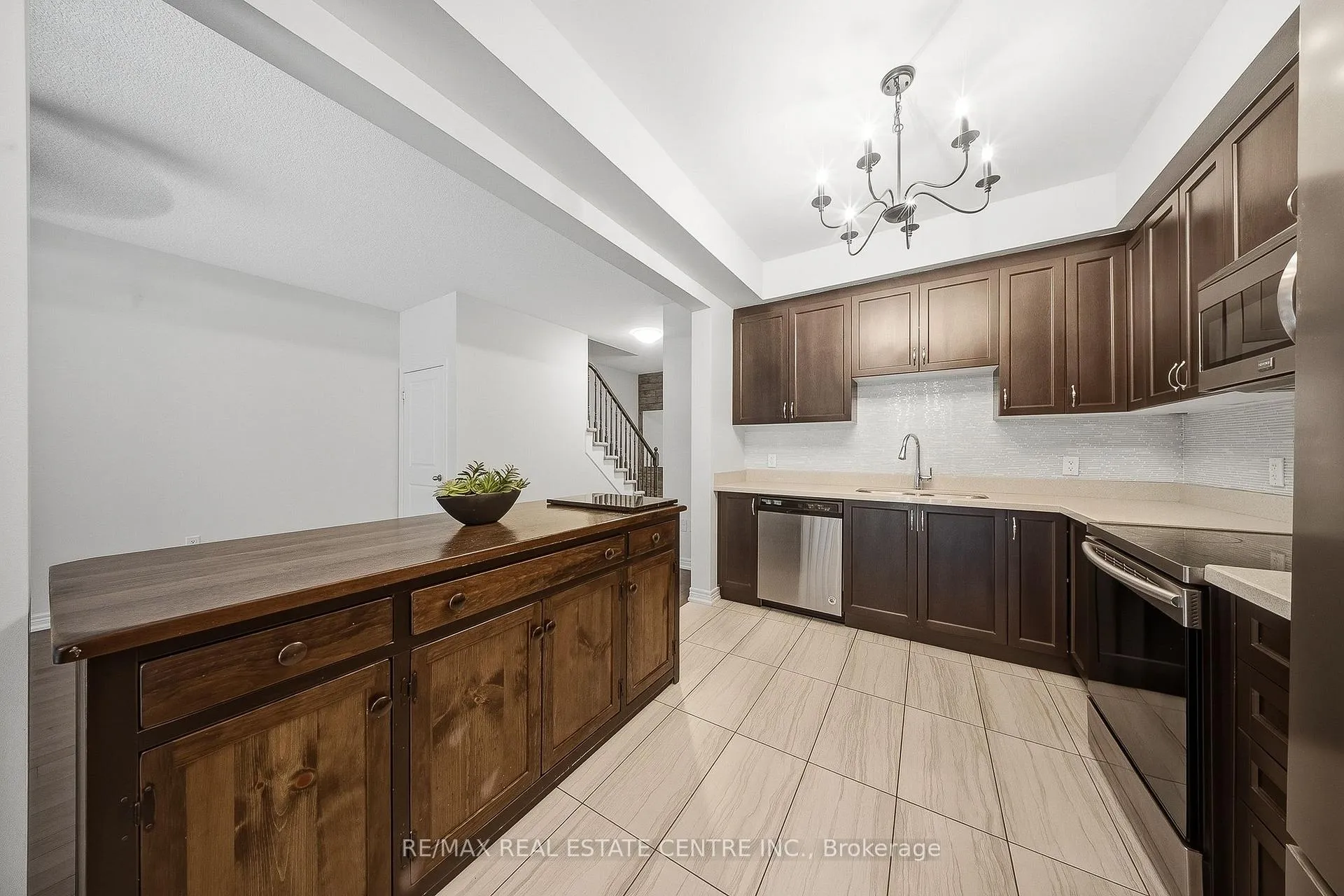 Photo 20 of Unit 3, 43 Kerman Avenue, Grimsby, Grimsby Beach — HOMEH
