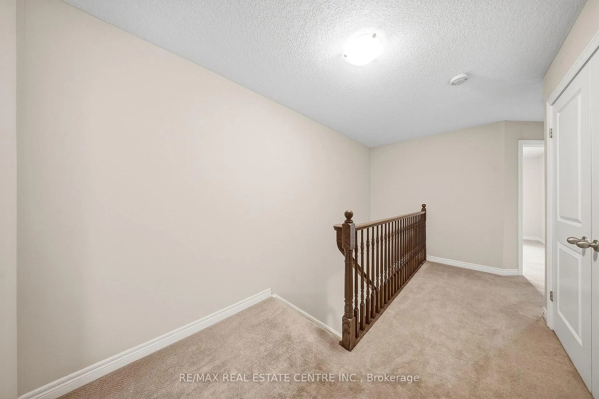 Photo 23 of Unit 3, 43 Kerman Avenue, Grimsby, Grimsby Beach — HOMEH
