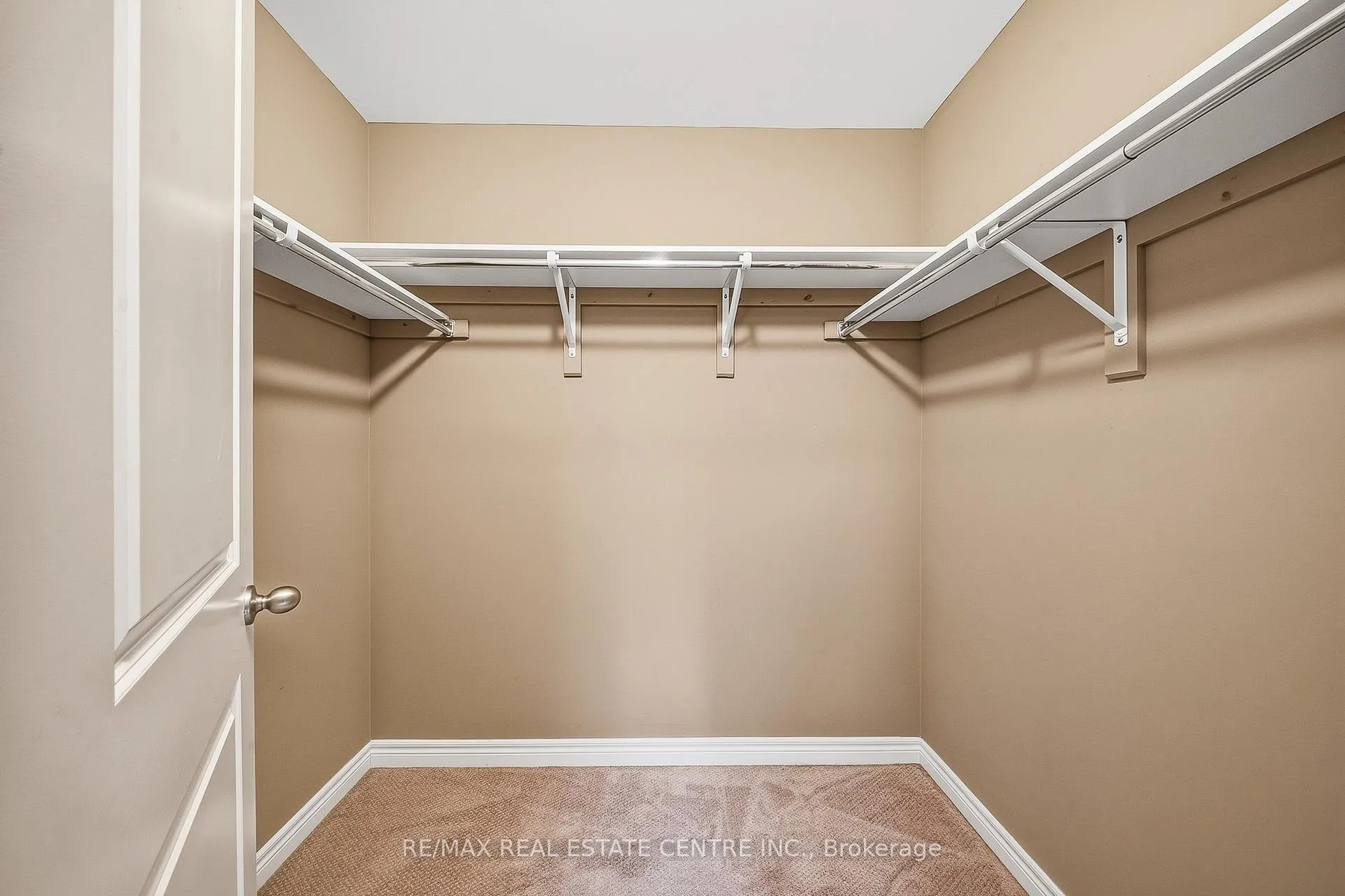 Photo 30 of Unit 3, 43 Kerman Avenue, Grimsby, Grimsby Beach — HOMEH