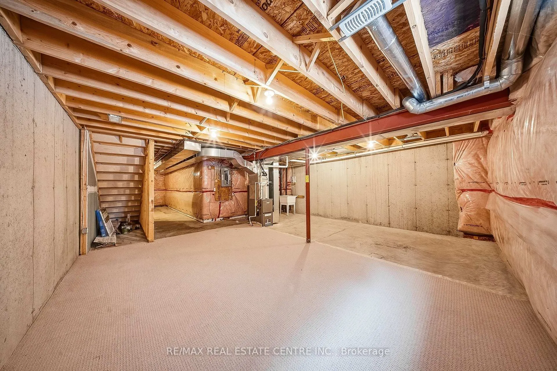 Photo 40 of Unit 3, 43 Kerman Avenue, Grimsby, Grimsby Beach — HOMEH