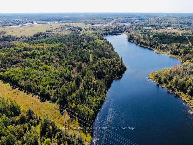 Photo 5 of 226 Government Road, Kapuskasing — HOMEH