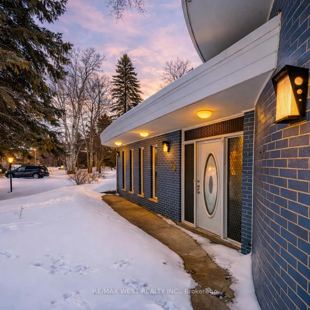 Photo 5 of 25 Ramblewood Drive, Wasaga Beach — HOMEH