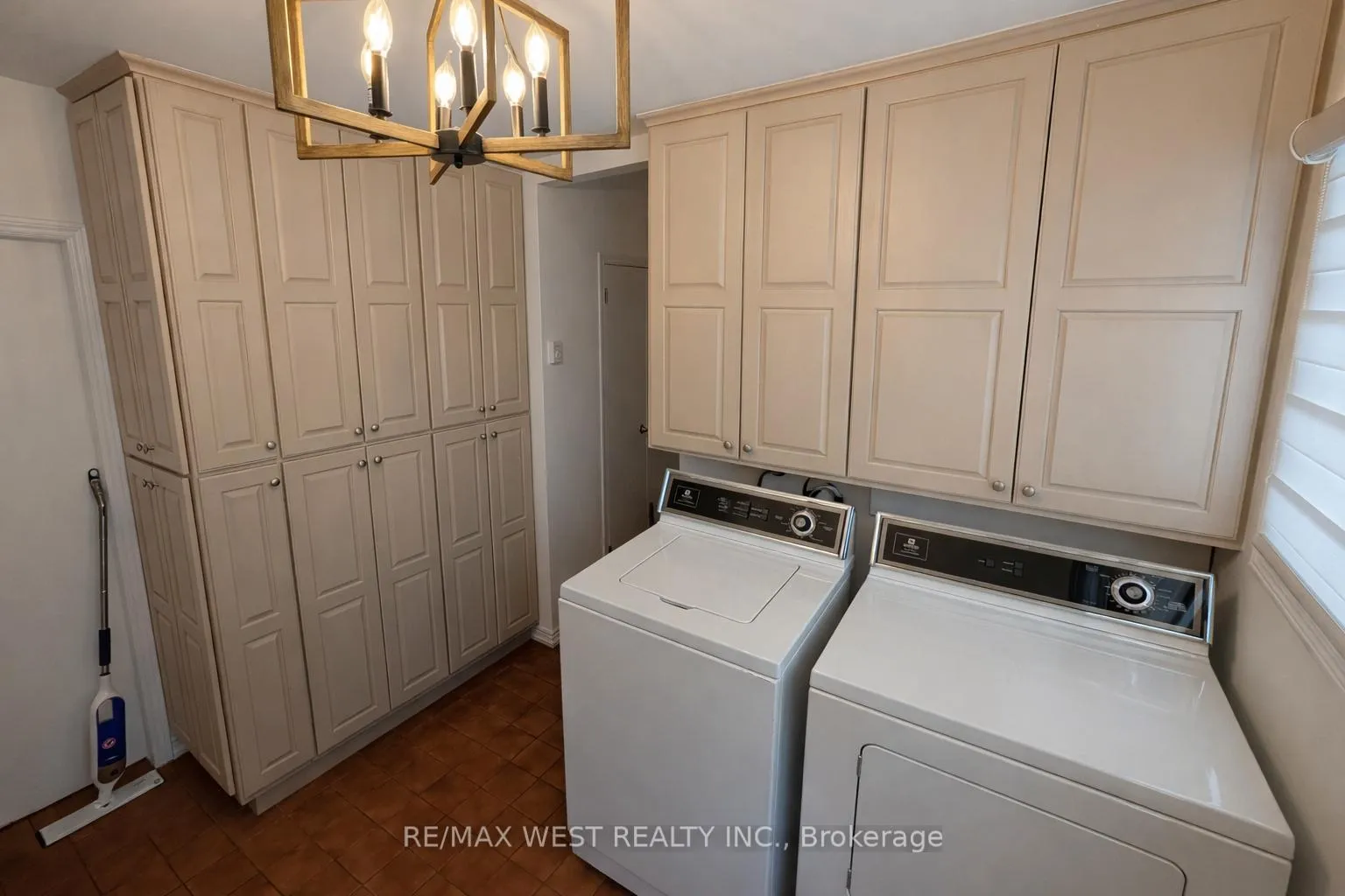 Photo 37 of 25 Ramblewood Drive, Wasaga Beach — HOMEH