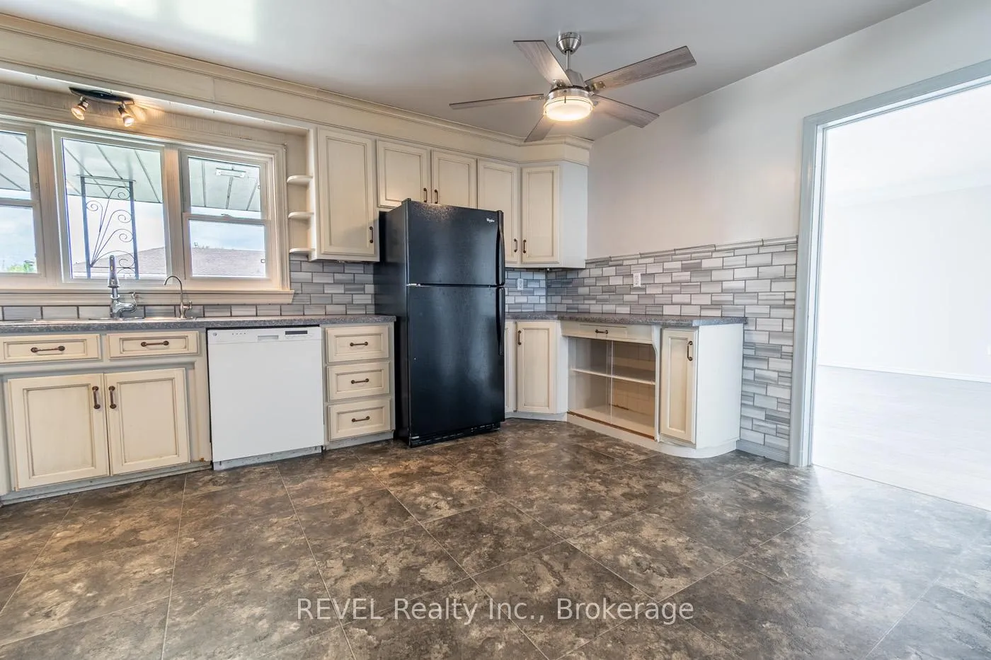Photo 7 of 181 Cross Street, Port Colborne, Killaly East — HOMEH
