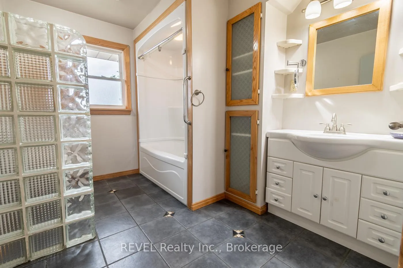 Photo 16 of 181 Cross Street, Port Colborne, Killaly East — HOMEH