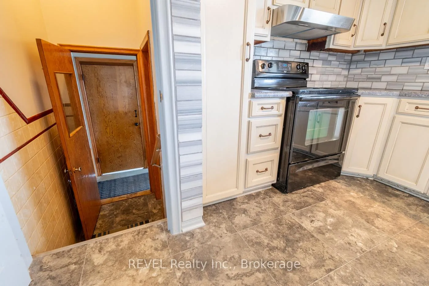 Photo 19 of 181 Cross Street, Port Colborne, Killaly East — HOMEH