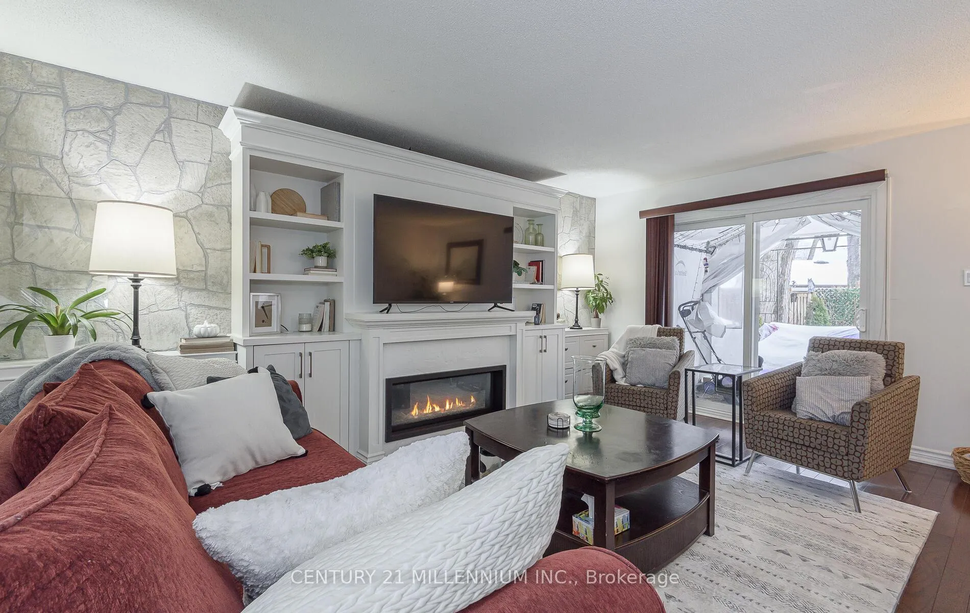 Photo 9 of 4 Heatherside Court, Brampton, Central Park — HOMEH