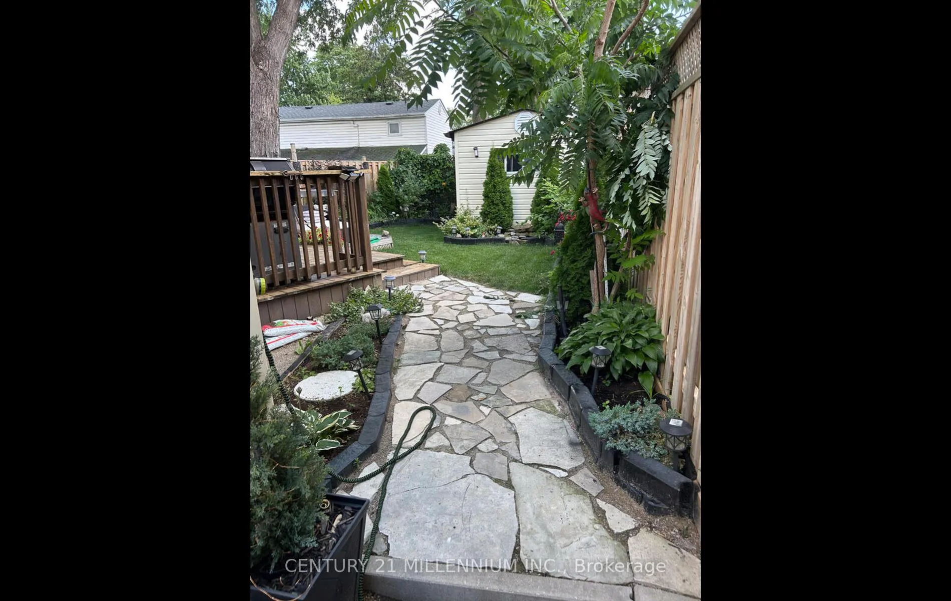 Photo 33 of 4 Heatherside Court, Brampton, Central Park — HOMEH
