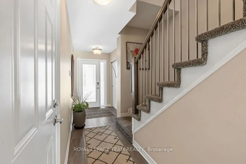 Photo 12 of 94 Nutting Crescent, Ottawa, Riverside South/Gloucester Glen — HOMEH