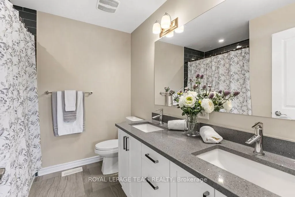 Photo 43 of 94 Nutting Crescent, Ottawa, Riverside South/Gloucester Glen — HOMEH