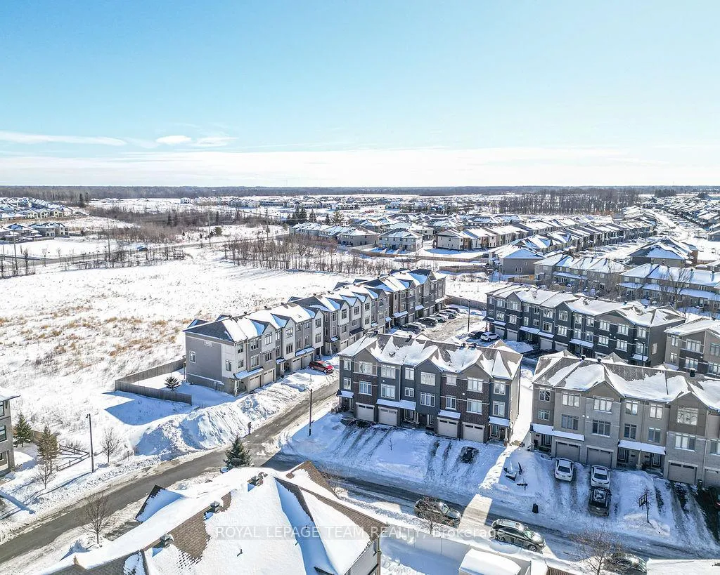 Photo 45 of 94 Nutting Crescent, Ottawa, Riverside South/Gloucester Glen — HOMEH