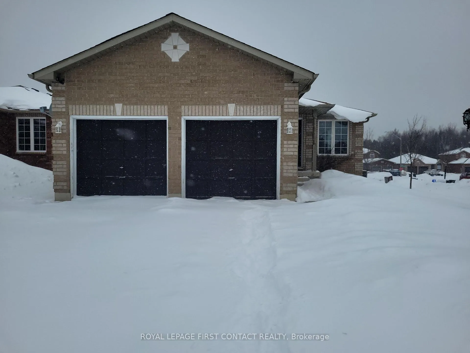 Photo 1 of 82 Shalom Way, Barrie, Painswick South — HOMEH