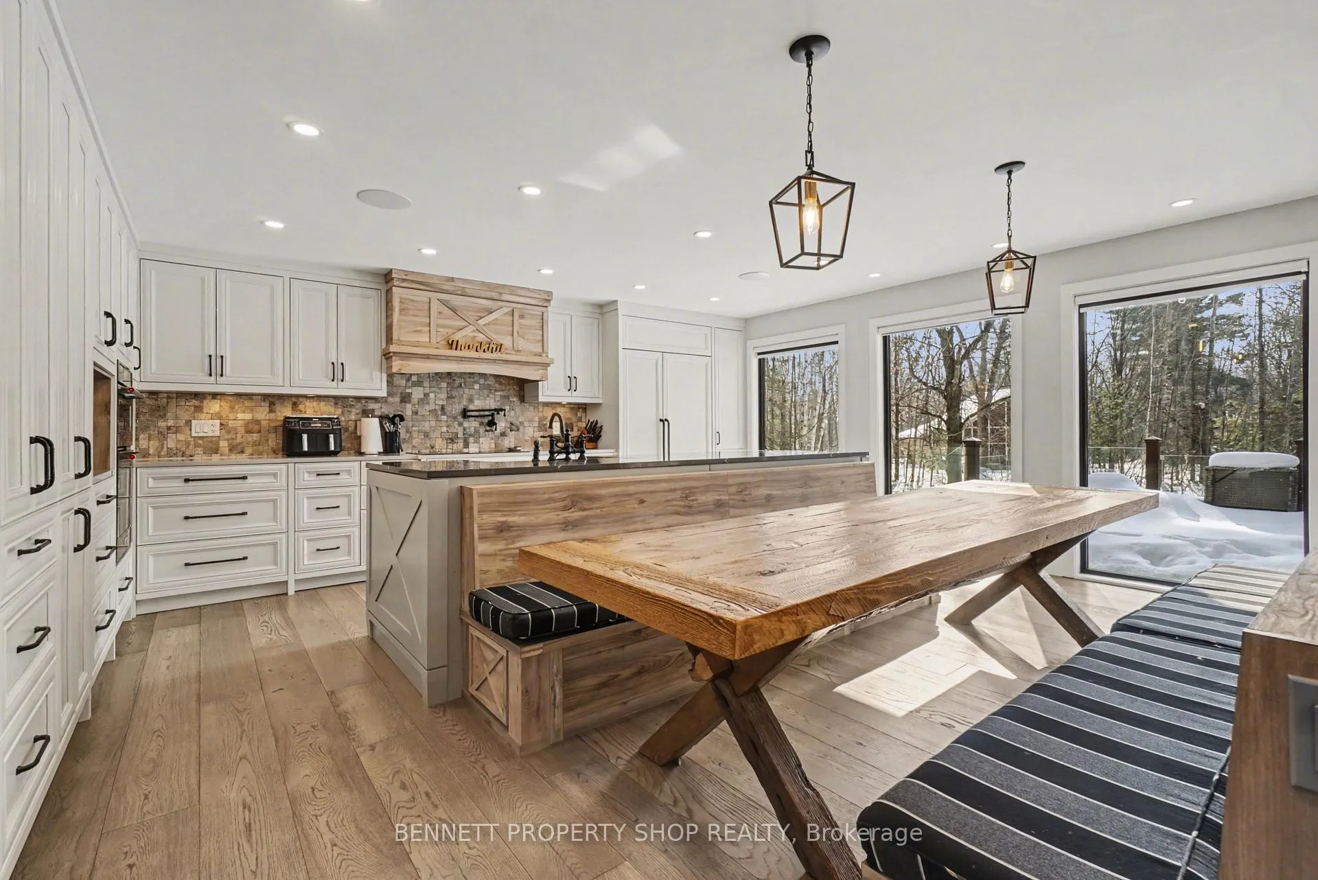 Photo 13 of 645 Canary Street, Ottawa, Navan — HOMEH