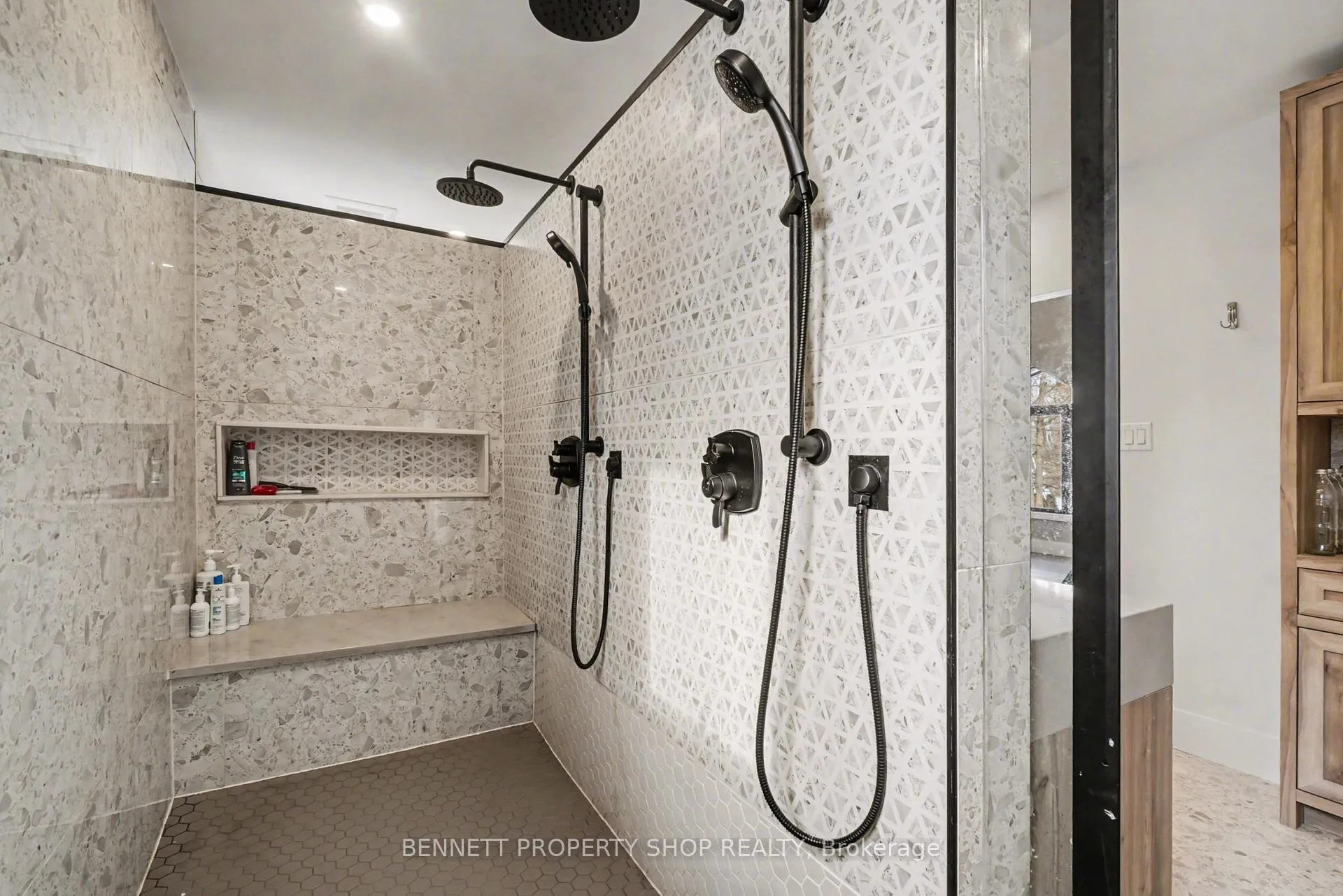 Photo 25 of 645 Canary Street, Ottawa, Navan — HOMEH