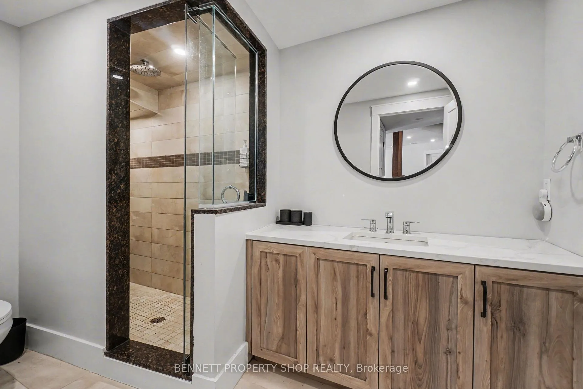 Photo 33 of 645 Canary Street, Ottawa, Navan — HOMEH