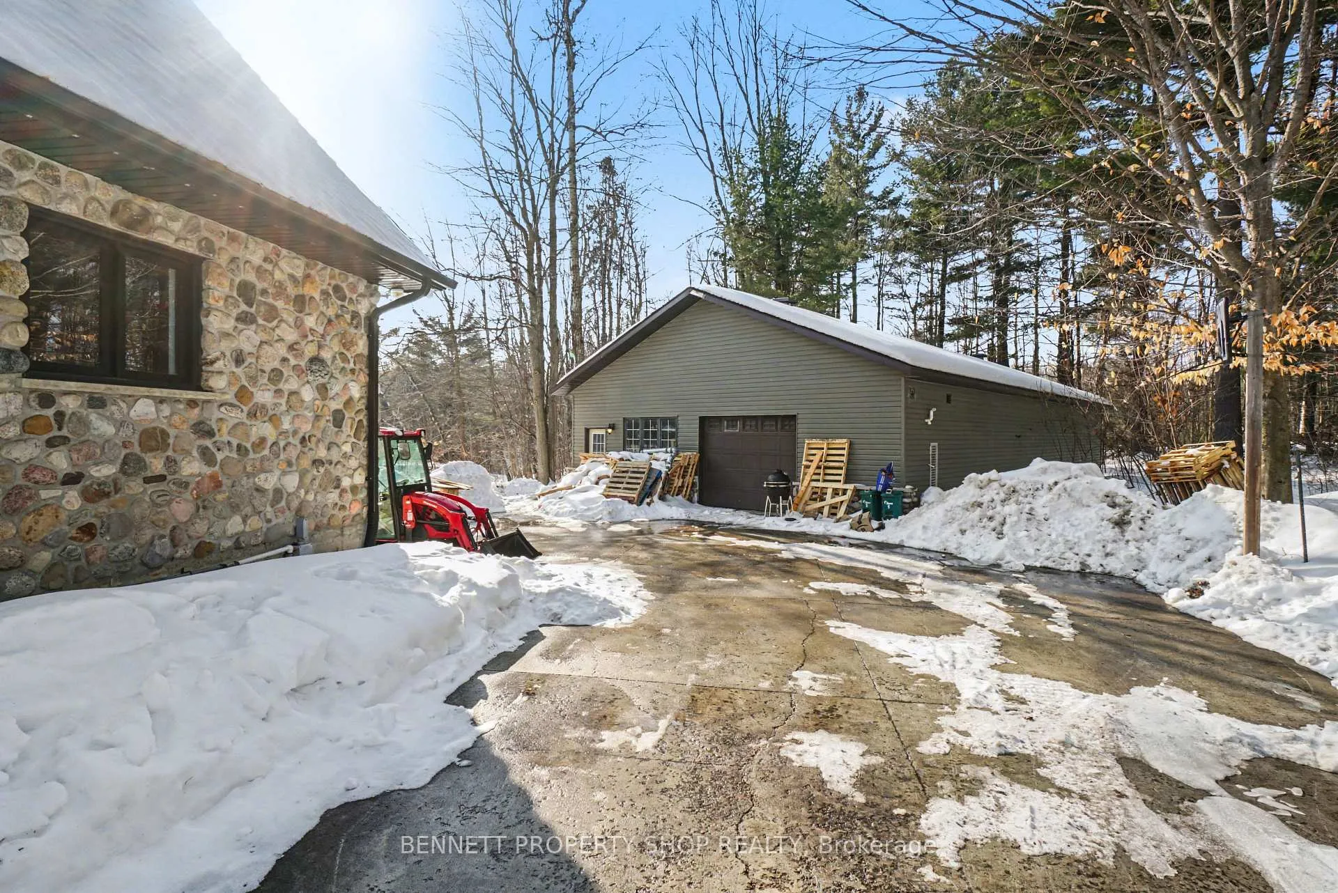 Photo 37 of 645 Canary Street, Ottawa, Navan — HOMEH