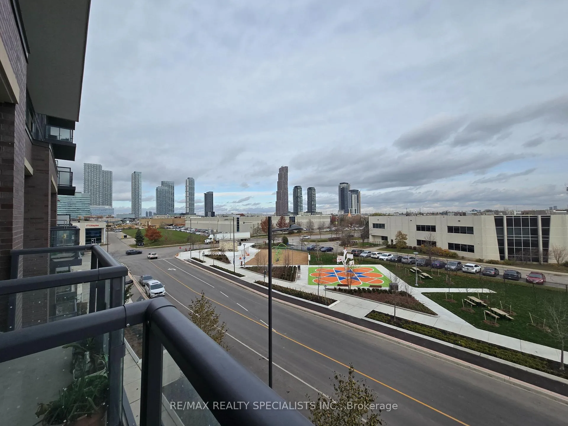 Photo 14 of Unit 317, 60 Honeycrisp Crescent, Vaughan, Vaughan Corporate Centre — HOMEH