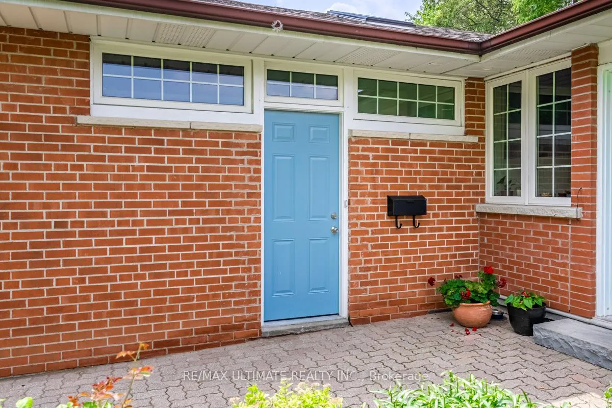 Photo 2 of Unit Lower, 55 Moon Valley Drive, Etobicoke, West Humber-Clairville — HOMEH