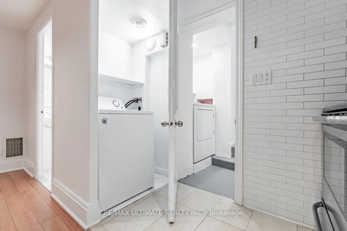 Photo 3 of Unit Lower, 55 Moon Valley Drive, Etobicoke, West Humber-Clairville — HOMEH