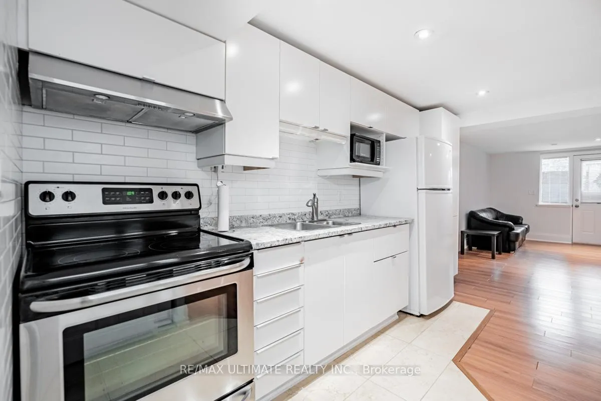 Photo 6 of Unit Lower, 55 Moon Valley Drive, Etobicoke, West Humber-Clairville — HOMEH