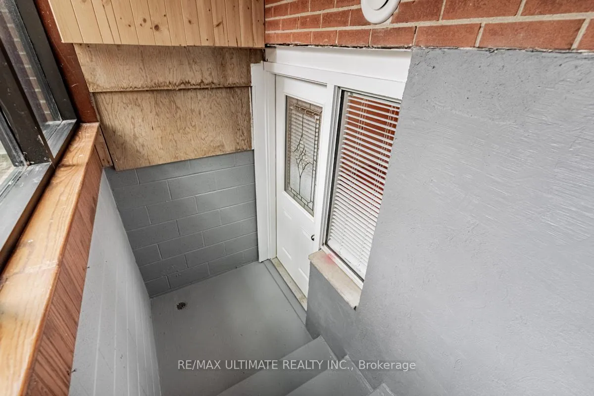 Photo 24 of Unit Lower, 55 Moon Valley Drive, Etobicoke, West Humber-Clairville — HOMEH