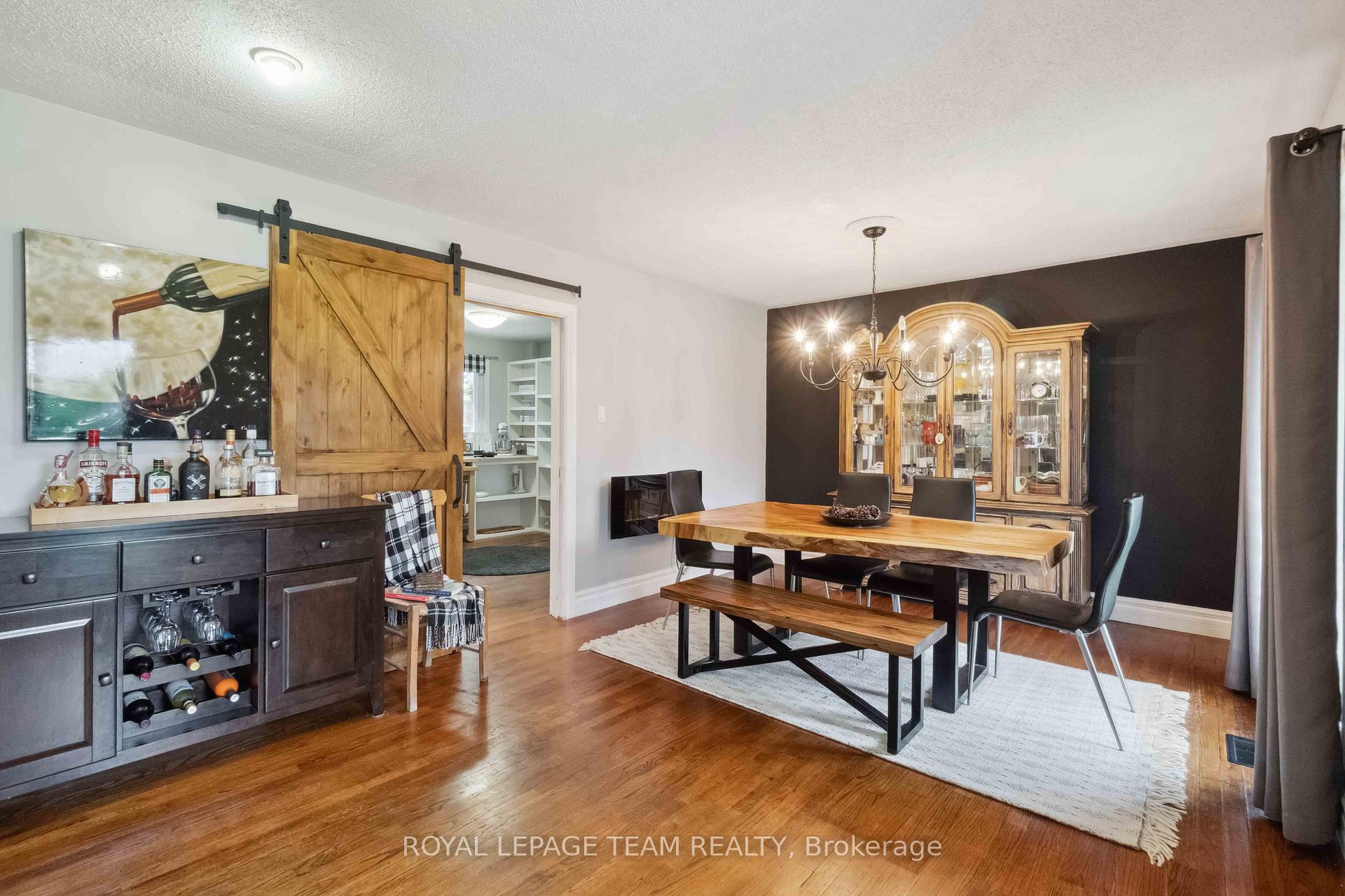 Photo 9 of 80 David Drive, Ottawa, Meadowlands/St. Claire Gardens — HOMEH