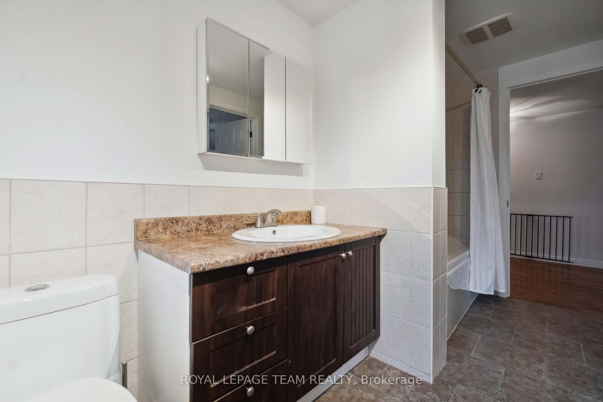 Photo 24 of 80 David Drive, Ottawa, Meadowlands/St. Claire Gardens — HOMEH
