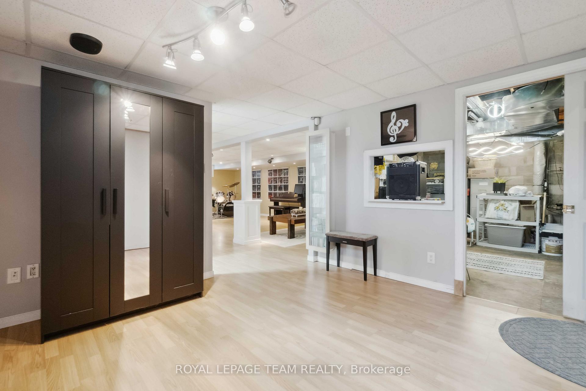 Photo 29 of 80 David Drive, Ottawa, Meadowlands/St. Claire Gardens — HOMEH