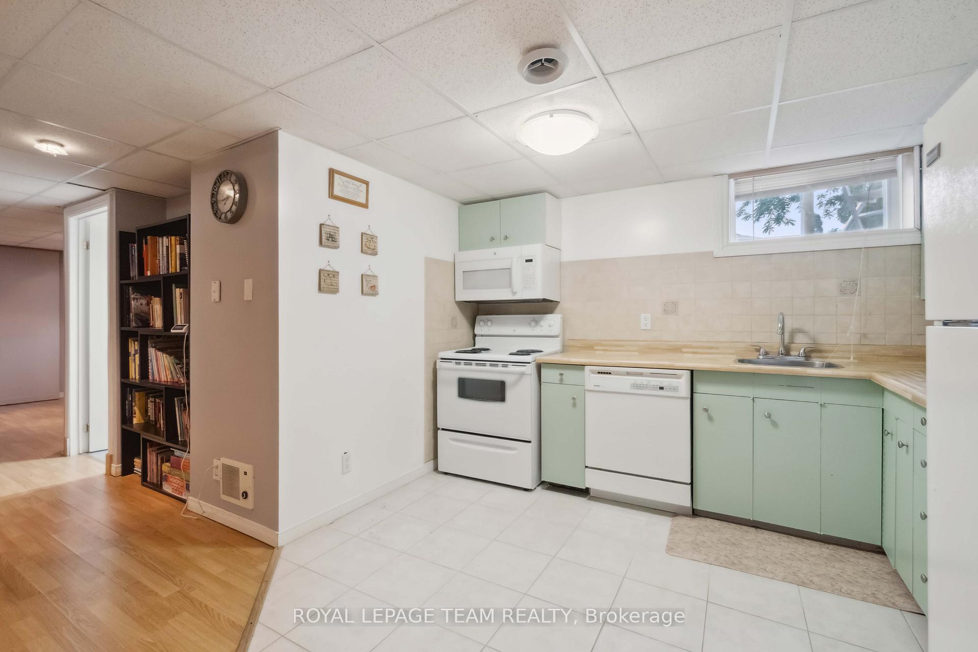 Photo 32 of 80 David Drive, Ottawa, Meadowlands/St. Claire Gardens — HOMEH
