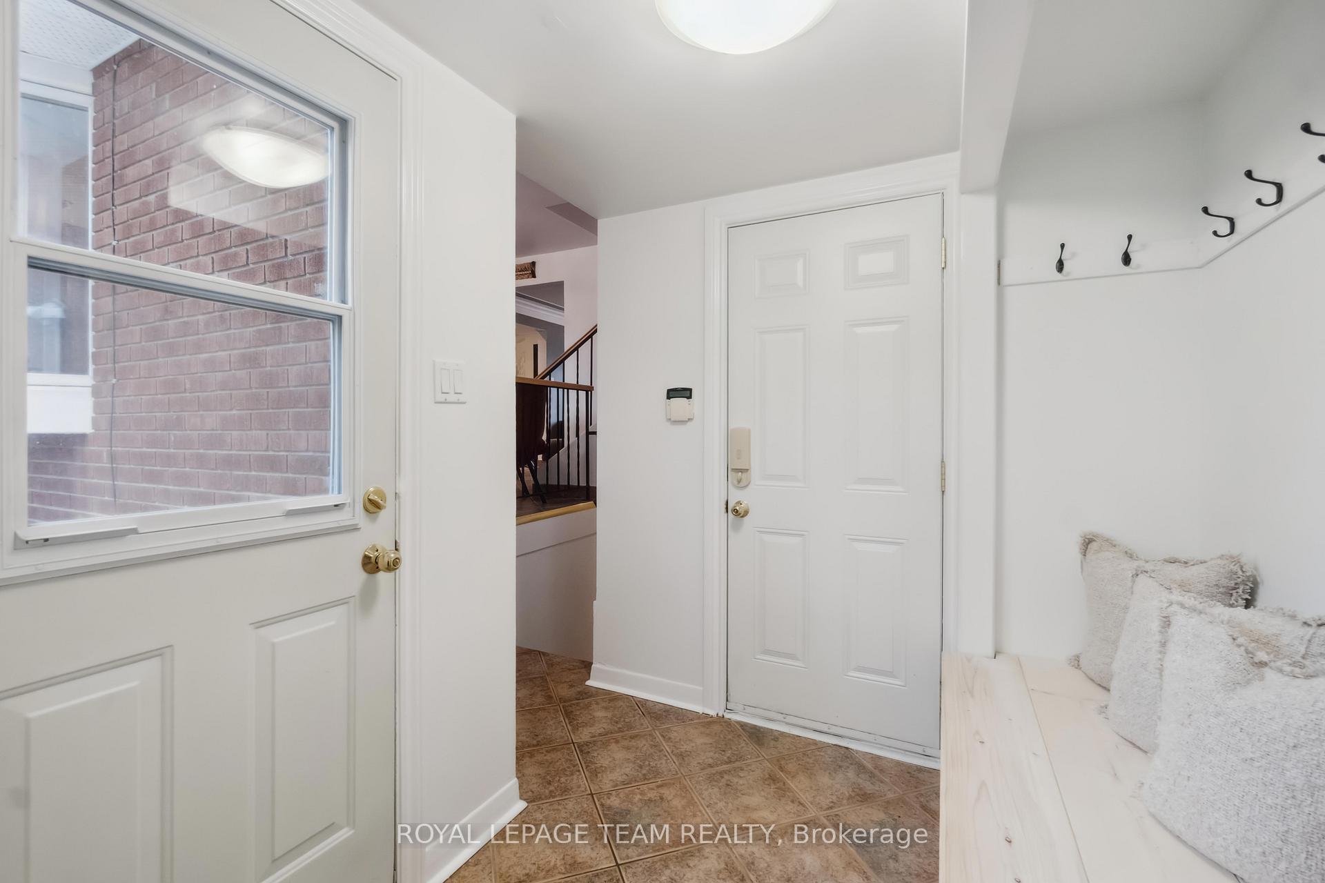 Photo 36 of 80 David Drive, Ottawa, Meadowlands/St. Claire Gardens — HOMEH