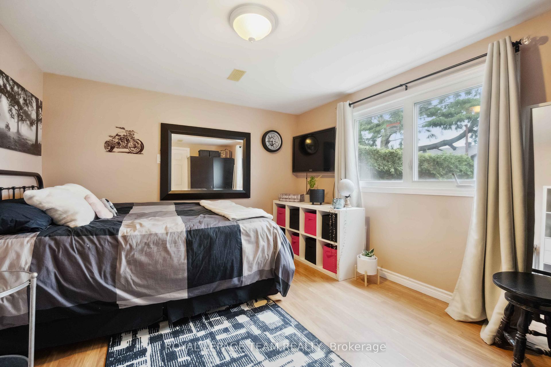 Photo 38 of 80 David Drive, Ottawa, Meadowlands/St. Claire Gardens — HOMEH