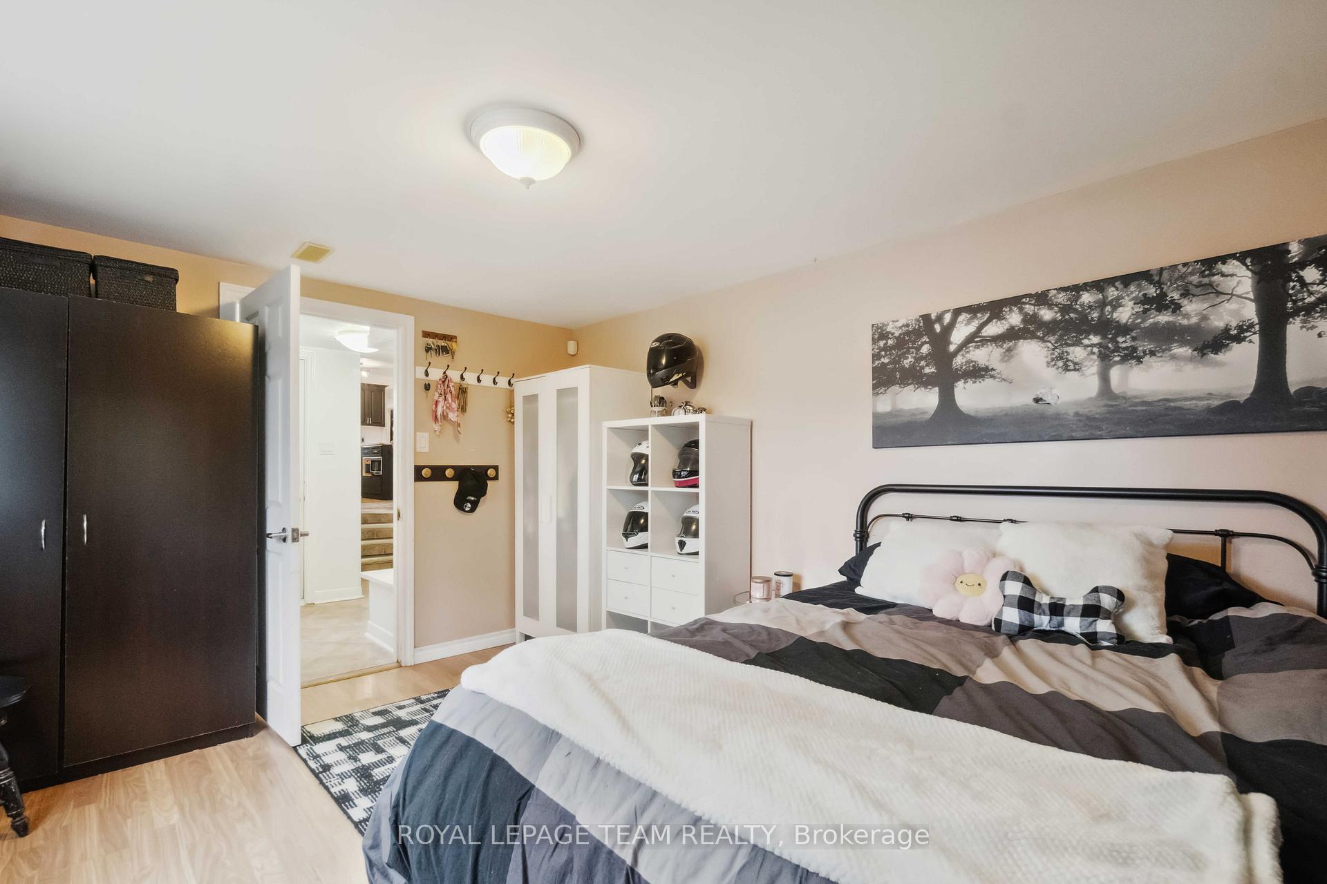 Photo 40 of 80 David Drive, Ottawa, Meadowlands/St. Claire Gardens — HOMEH