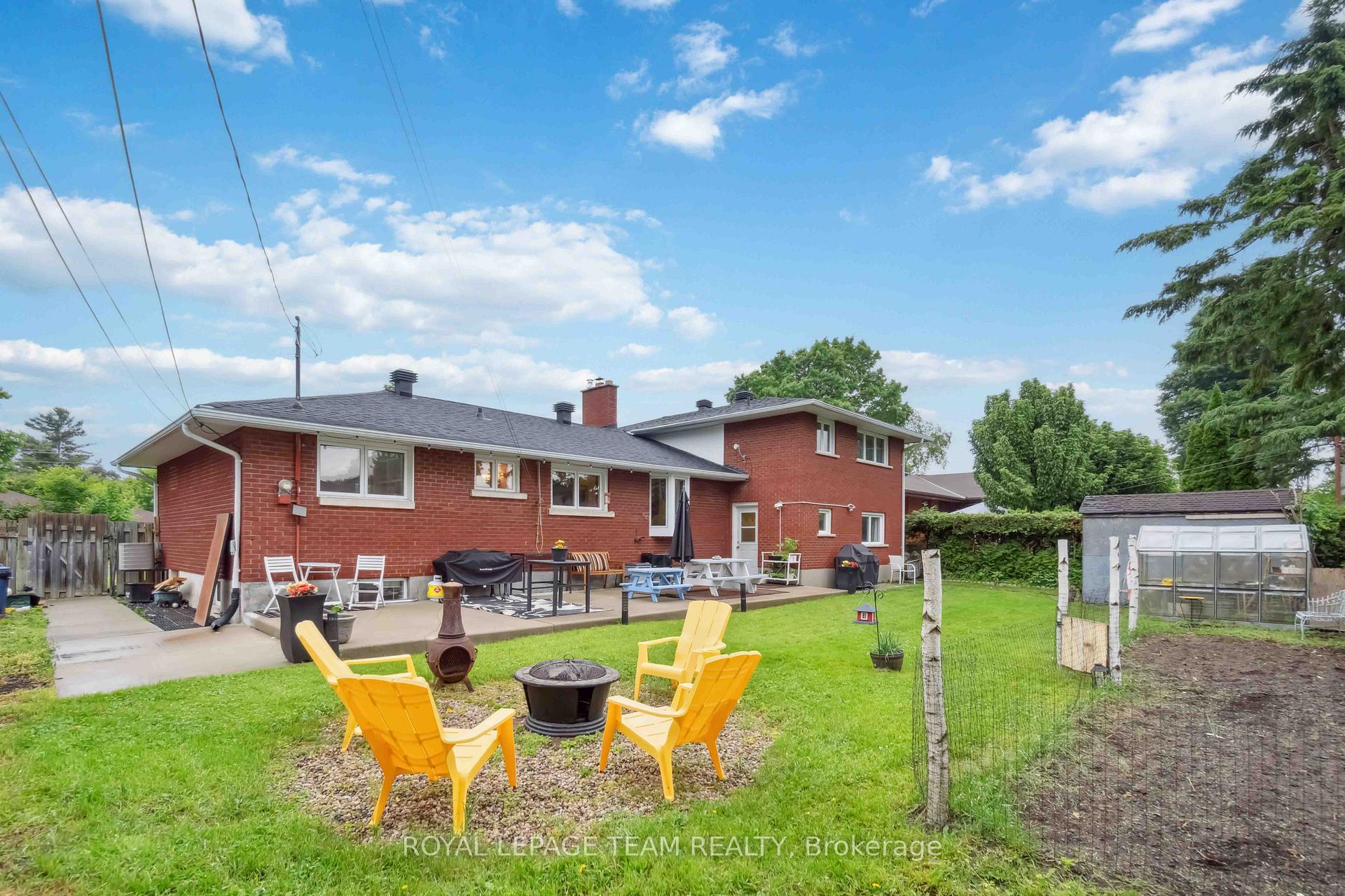 Photo 42 of 80 David Drive, Ottawa, Meadowlands/St. Claire Gardens — HOMEH