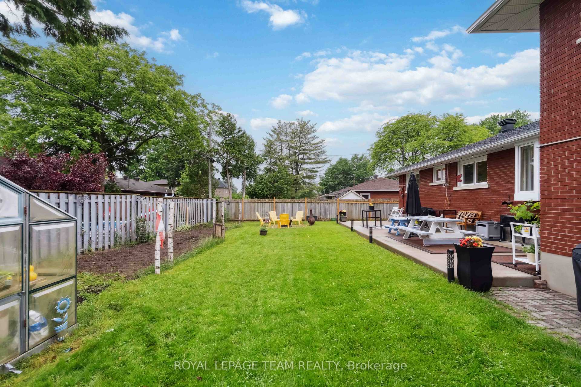 Photo 43 of 80 David Drive, Ottawa, Meadowlands/St. Claire Gardens — HOMEH