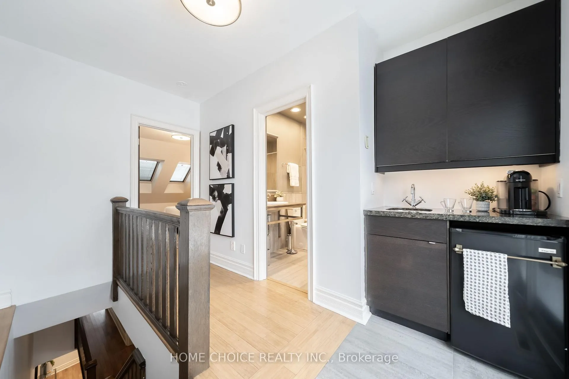 Photo 17 of 283 Ashdale Avenue, Toronto, Greenwood-Coxwell — HOMEH
