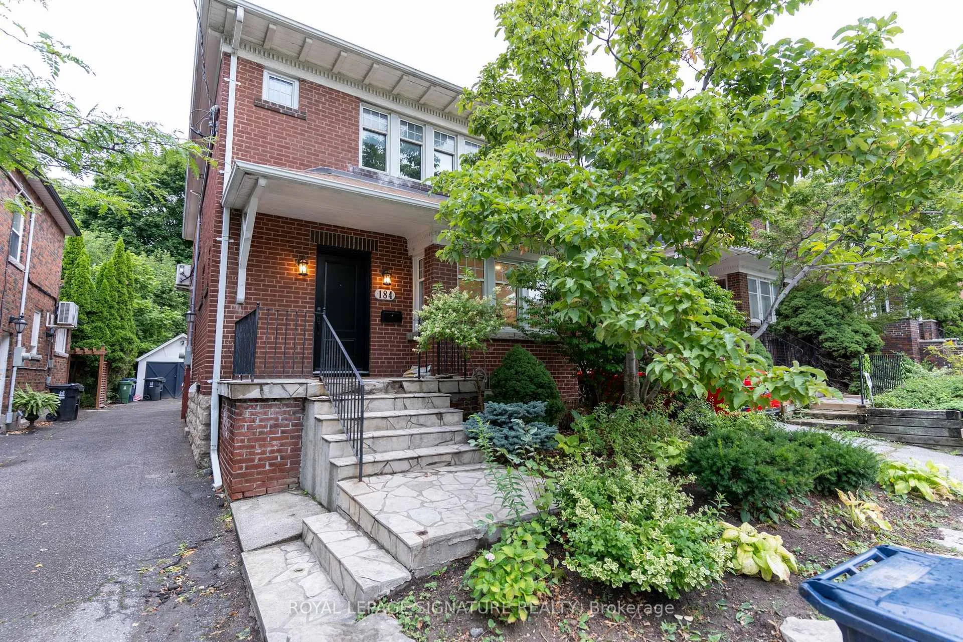 Photo 1 of 184 Lawrence Avenue E, Toronto, Lawrence Park North — HOMEH