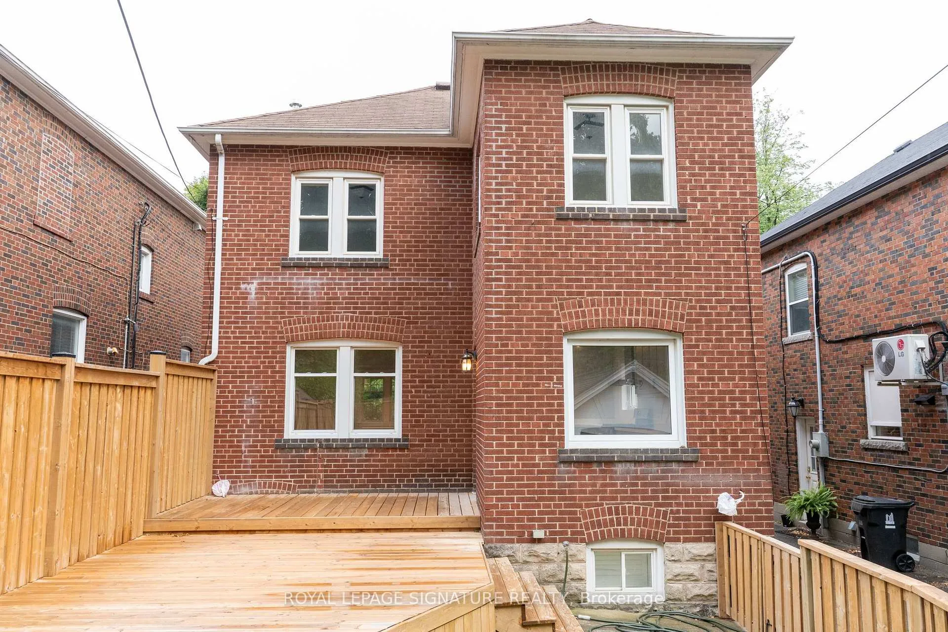 Photo 26 of 184 Lawrence Avenue E, Toronto, Lawrence Park North — HOMEH